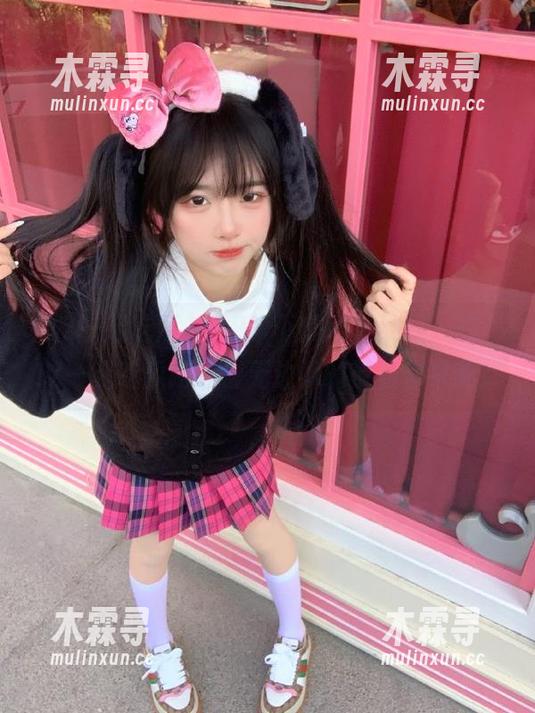 瓜田李下的奇妙线路，在“17一起吃瓜网”漫无边际的等着你来吃！