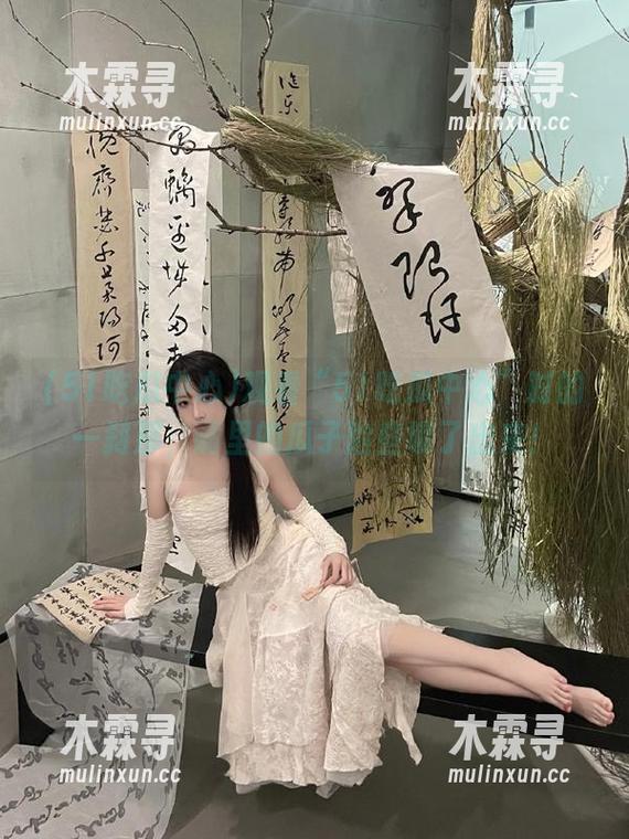 51吃瓜中心 观看“51吃瓜中心”时的一刹那,嘴里的瓜子险些喷了出来!