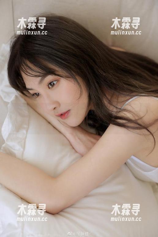 点开51吃瓜网的链接，心思却跑去别的地方，唉，真气人！