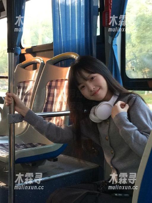 91吃瓜网站视频里，槽点与泪点交织的绝妙互动，你吃了吗？