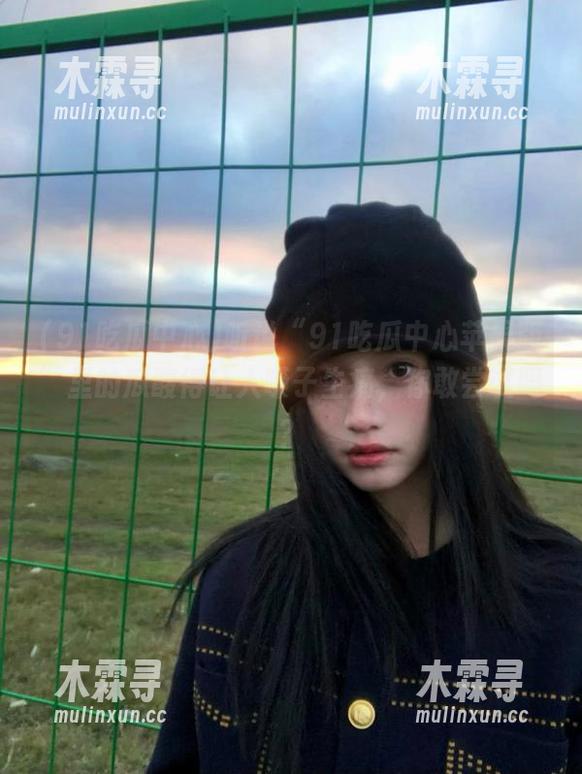 听说“91吃瓜中心苹果版”里的瓜酸得让人嗓子生痛，你敢尝试吗？