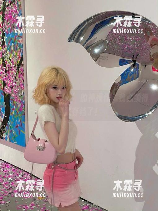 这波‘hlw’的神操作，我必须得收藏存档了！