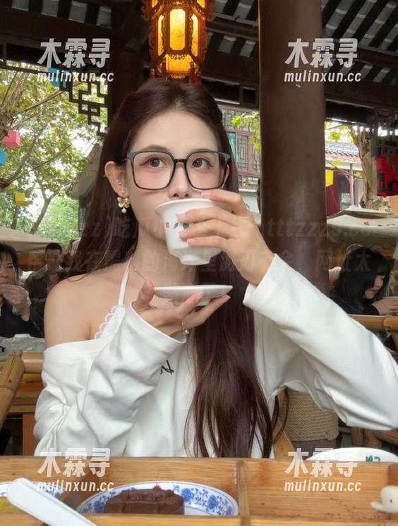 吃瓜小能手上线，tttzzz5.cc帮助我在黑料的海洋里游刃有余，网址太贴心了！