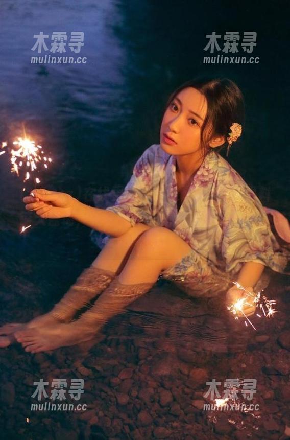 在线更新：tttzzz5.cc，黑料铺天盖地，简直像勺子舀冰淇淋——一口接一口！