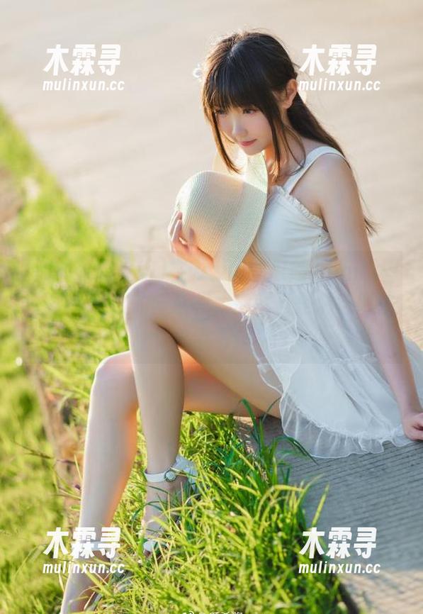www吃瓜网 在www吃瓜网.com玩票,拥有永久的分享权,你就当是个自媒体总监吧。