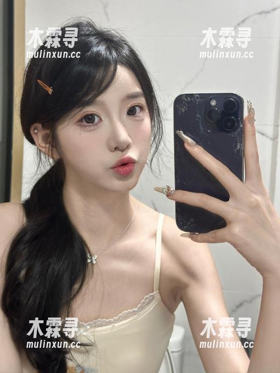 在五一吃瓜中心视频里刷到不离口的吃瓜评论