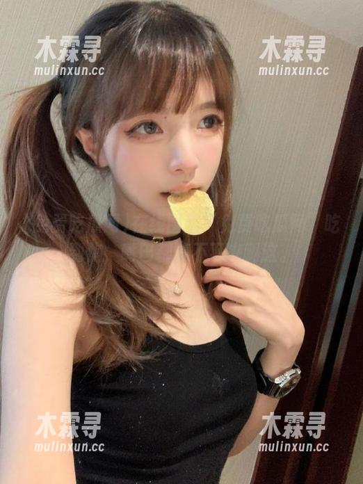 在线围着“免费吃瓜网”吃到饱，嘴巴都停不下来啊这。