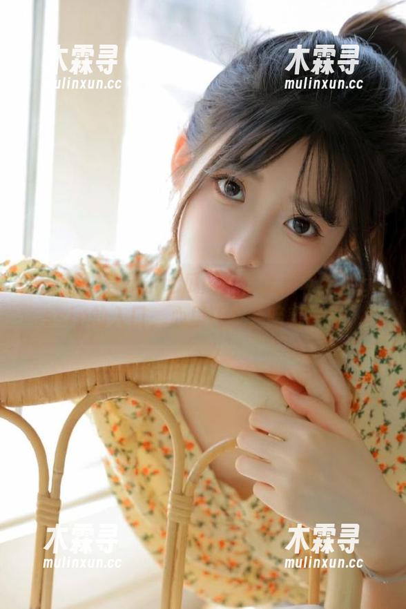 吃瓜网 登录了吃瓜网,你就轻松走进gossip的入口,心里还是会暗爽一阵。
