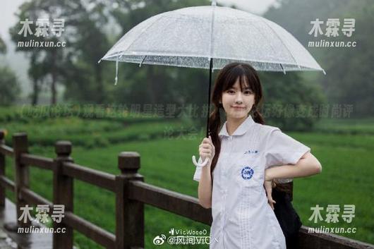 观看这轮明星造型大比拼，吃瓜论坛好像变成时尚评论大会！
