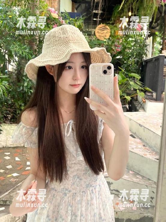 在网页上绞尽脑汁找瓜，结果看见的是啥？原来是娱乐718.sx的神操作…