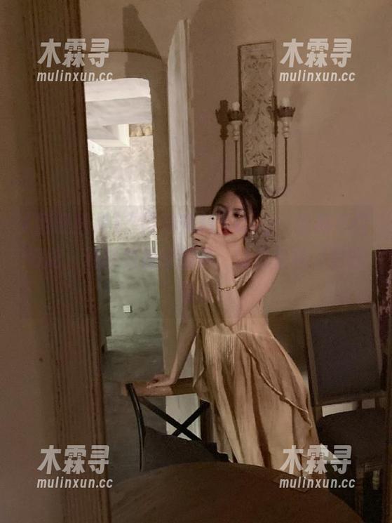 “网曝黑料”app：这瓜不仅好吃，还秒变社交道具，让你引领“尬聊”潮流！