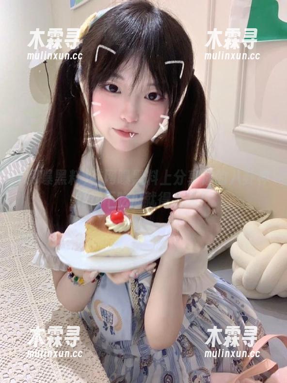 网曝黑料 在网曝黑料上分享你的八卦神器,不吃瓜就得上天!