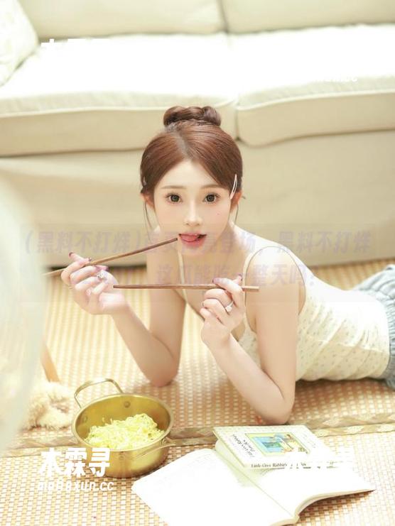 黑料不打烊 首页闪亮登场,黑料不打烊zztt87,这瓜能吃一整天吗?
