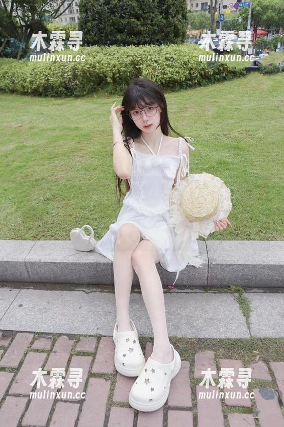 今日份的情绪：想下载zztt26.su黑料不打烊苹果，然后偷个懒啃个果子！
