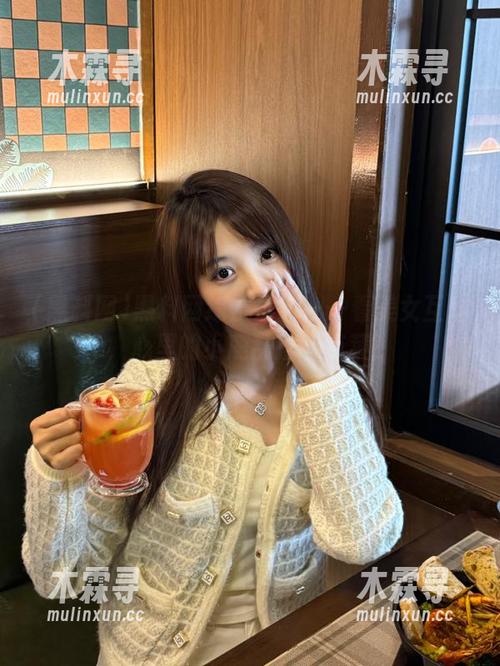 黑料网 黑料网综合最新——看美女互动,心里的小鹿乱撞有点菜!