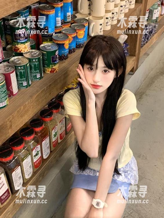 打开黑料网址，八卦直达，锅里翻滚中的热辣瞬间！