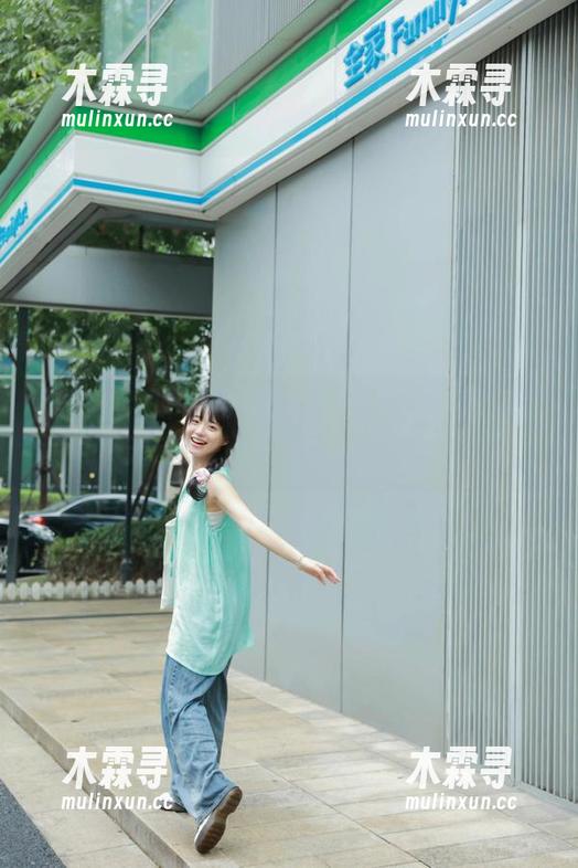 登录黑料老司机，连黑夜都无所谓，八卦天天不打烊！
